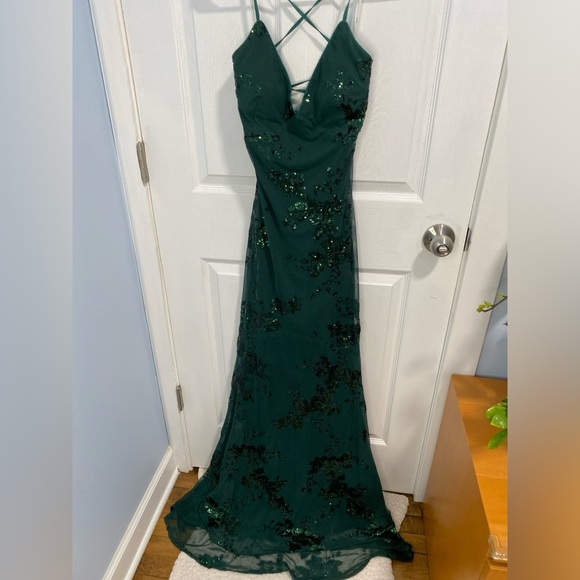 Lulu’s Valhalla Forest Green Sequin Lace-Up Maxi Dress Size Large - Picture 5 of 16